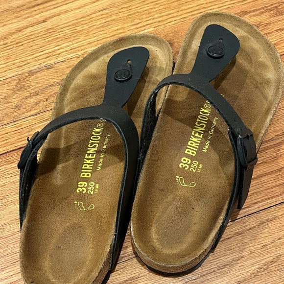 EUC Birkenstock Gizeh Sandal size 8/39 - Picture 2 of 4